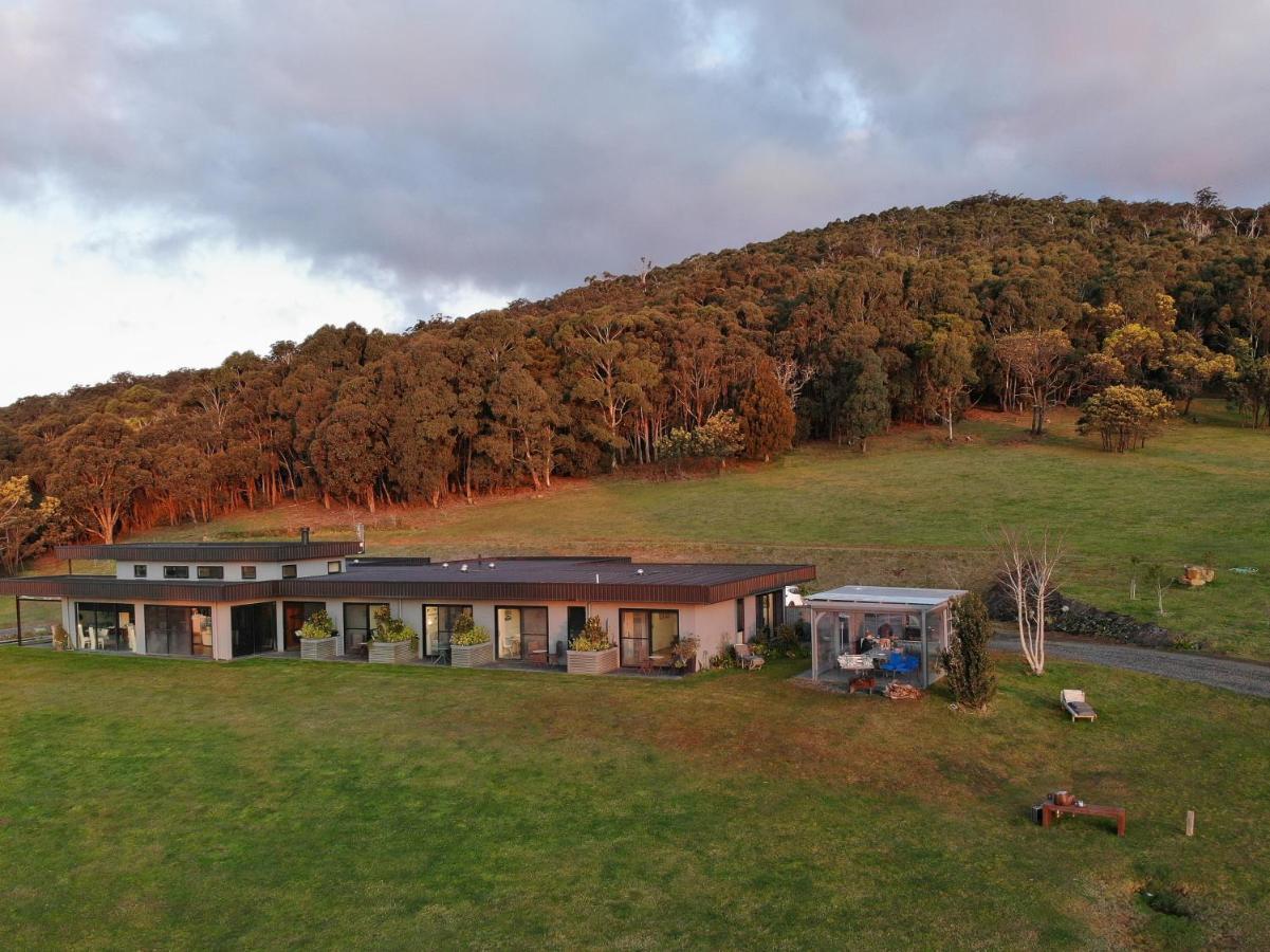 Hanging Rock Views Woodend Luaran gambar